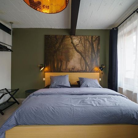 Appartement Les Bleuets Ла Рош ан Арден Екстериор снимка